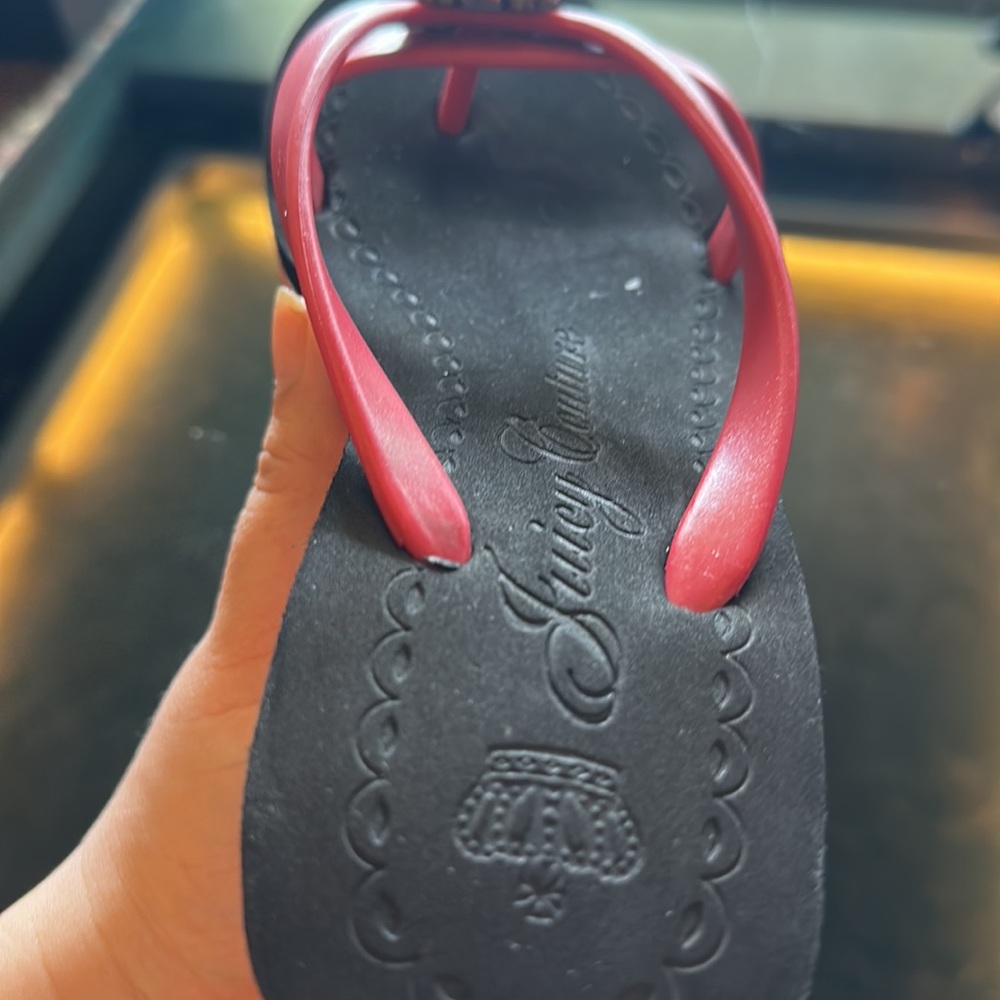 NWOT Authentic Juicy Couture Wedge Heel sandals in a cheery Black , Red & white - Picture 9 of 17
